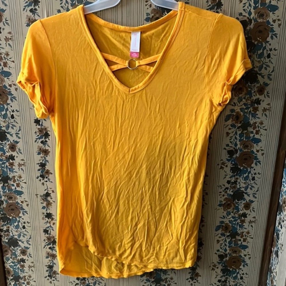 V neck top